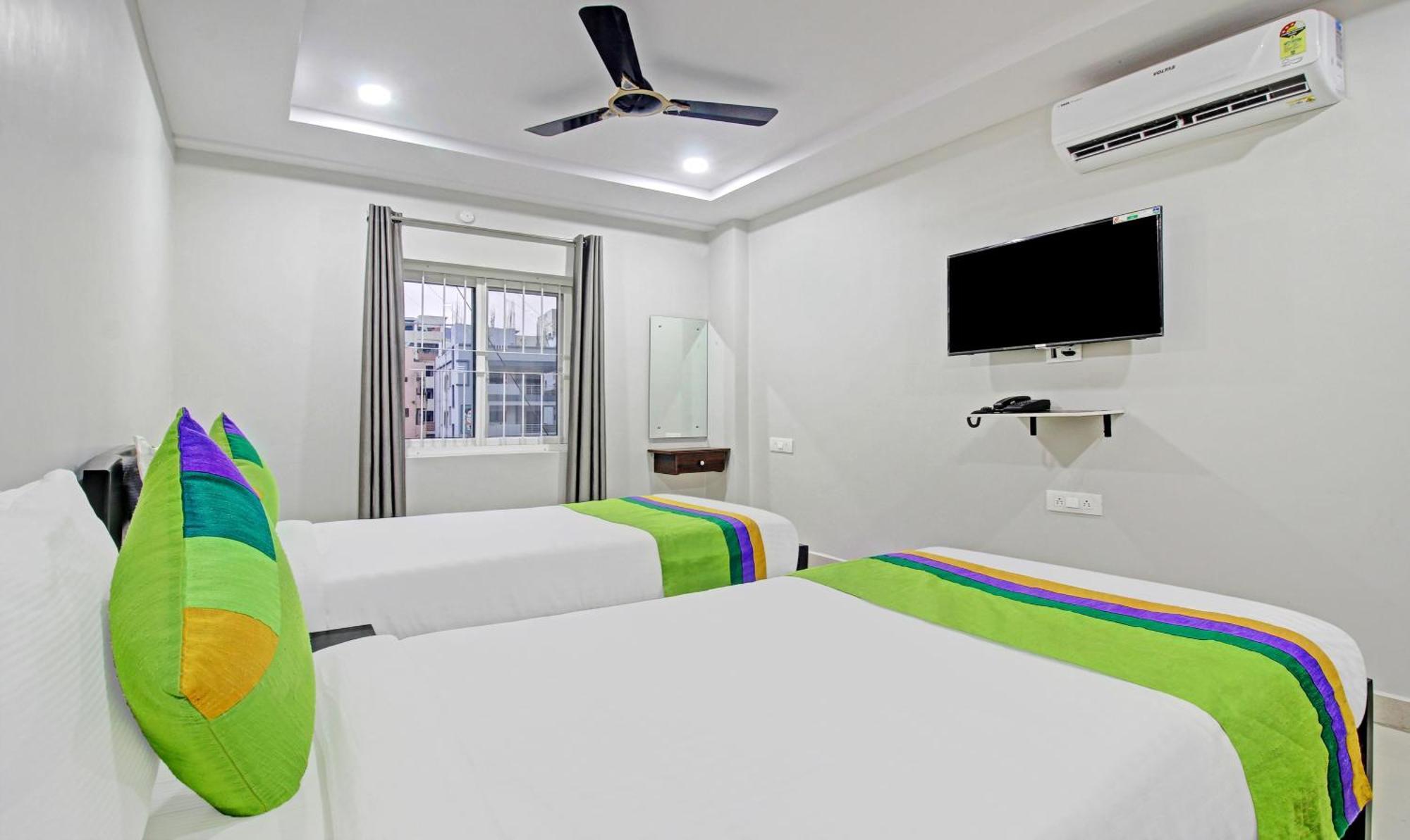 Itsy Hotels Sunrise Grand, Hitech City Hyderabad Eksteriør billede